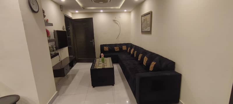 1 bed fully luxry furnished flat available for sell in bahria town lahore 1