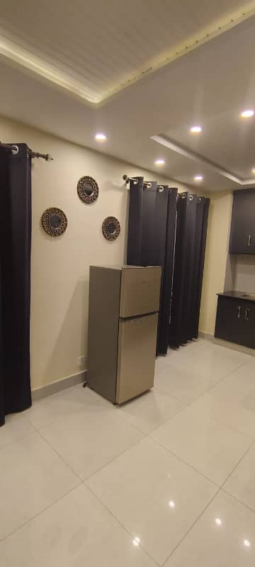 1 bed fully luxry furnished flat available for sell in bahria town lahore 3