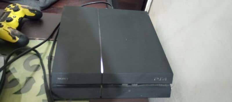 Ps4 500gb with samsung gaming monitor +110 games for sale 0