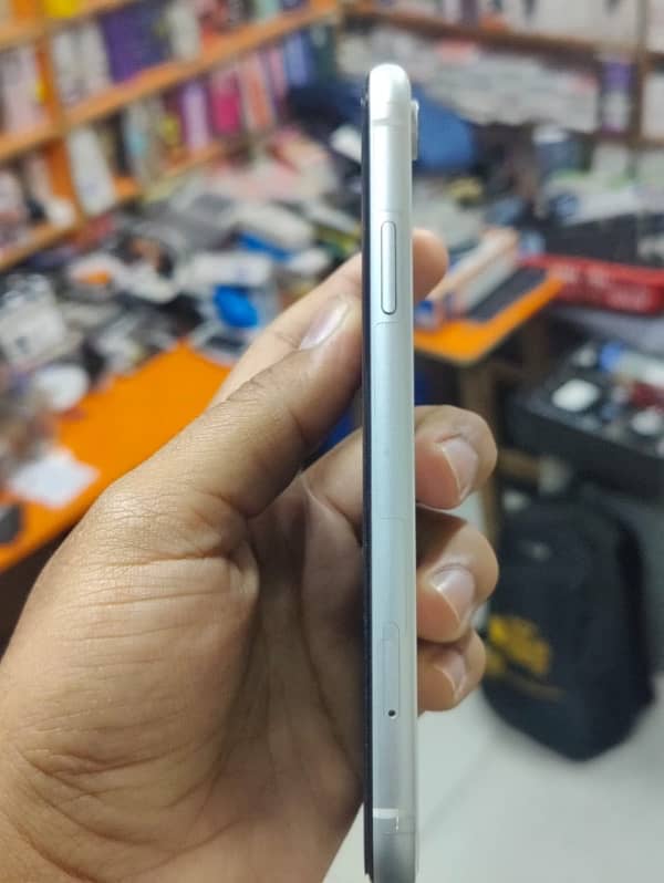 iphone xr fu 10 by 10 2