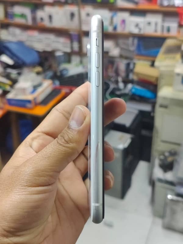 iphone xr fu 10 by 10 6