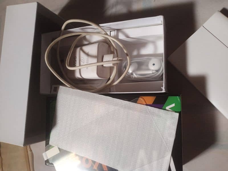 vivo y81  10/10 condition 2