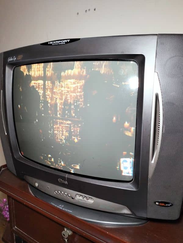 LG television in good condition 1