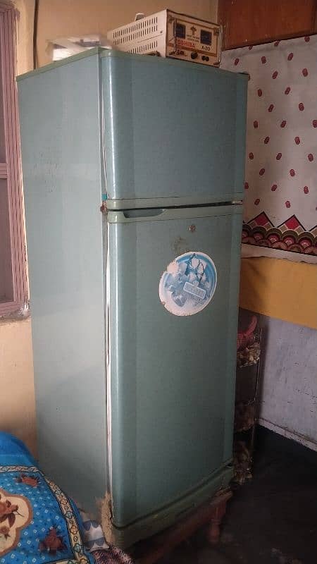 PELL REFRIGERATOR FOR SALE 0