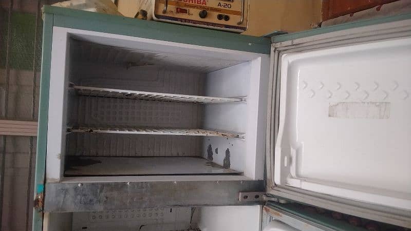 PELL REFRIGERATOR FOR SALE 3