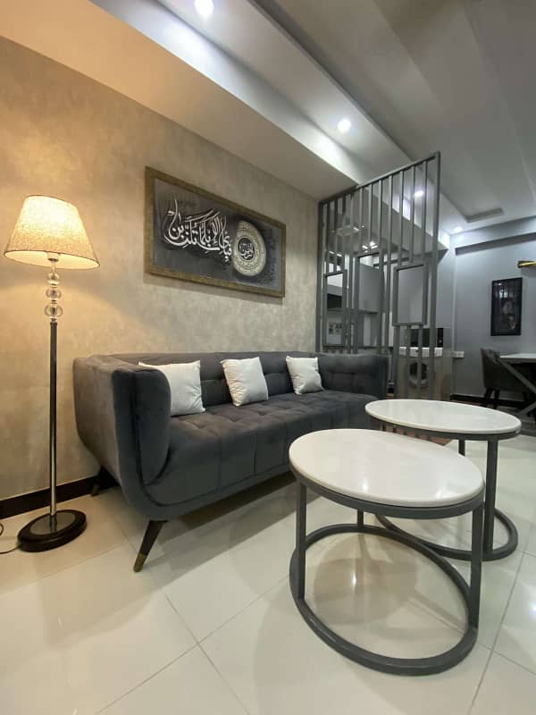 2 bed fully luxry furnished flat available for sell in bahria town lahore 18