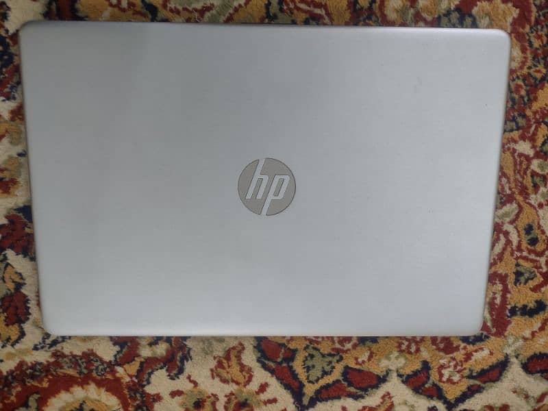 HP Notebook 15 DY1071wm i7 10th Gen 3