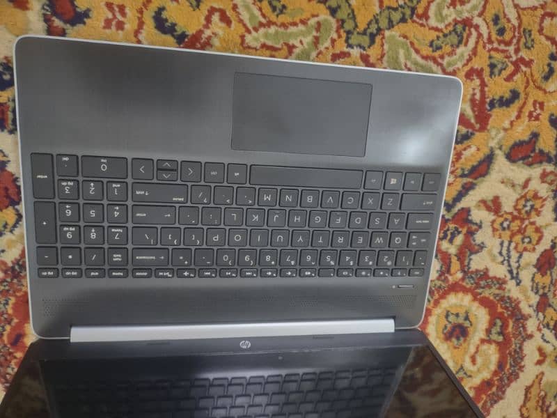 HP Notebook 15 DY1071wm i7 10th Gen 5