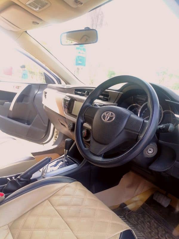 Toyota Corolla Altis 2015 4