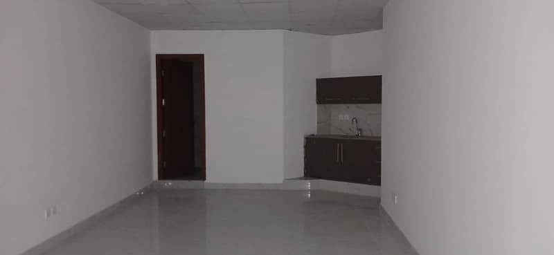 Brand New 530 Square Feet Office Available For Rent In Grand Square Mall Main Boulevard Gulberg 3 3