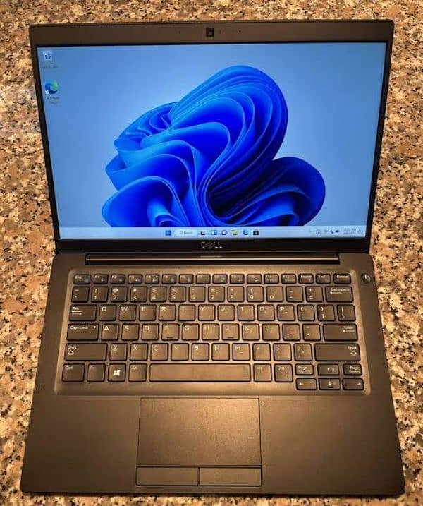 Dell Latitude 7390 (i5-8350U, 8GB Ram, SSD 256 GB) Laptop 1