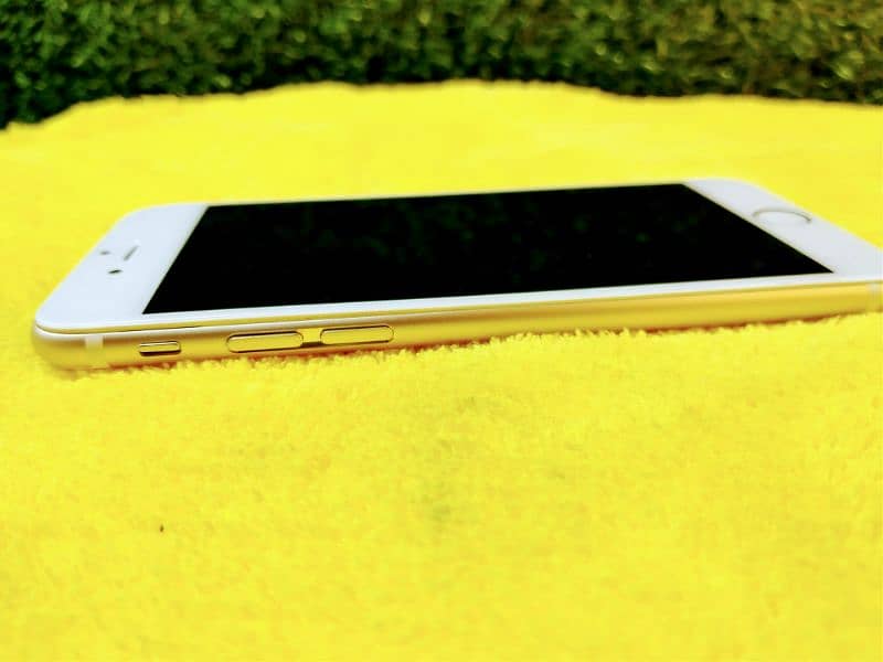 Iphone 6 10/10 Condition Official PTA Approved Golden Colour 8