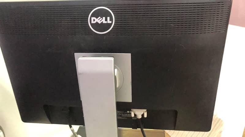 DELL core i 5 6th generation CPU , LCD 4