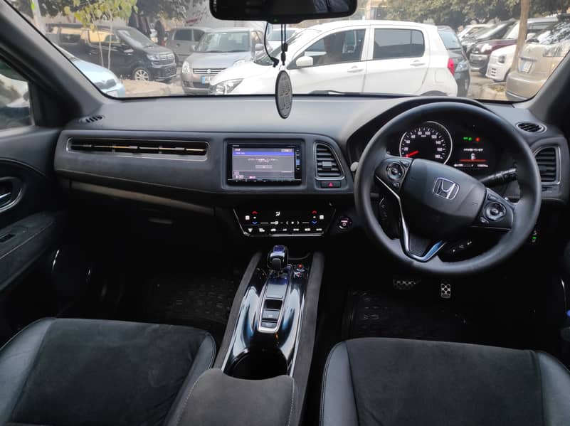 Honda Vezel Hybrid RS Honda Sensing 2016 3