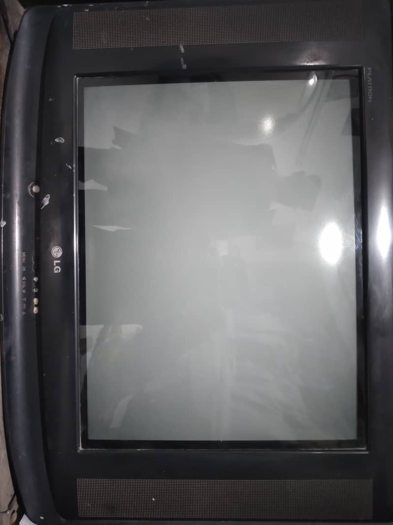 LG 17 Inch Television 0