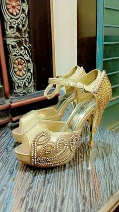 golden heels women 8 number size