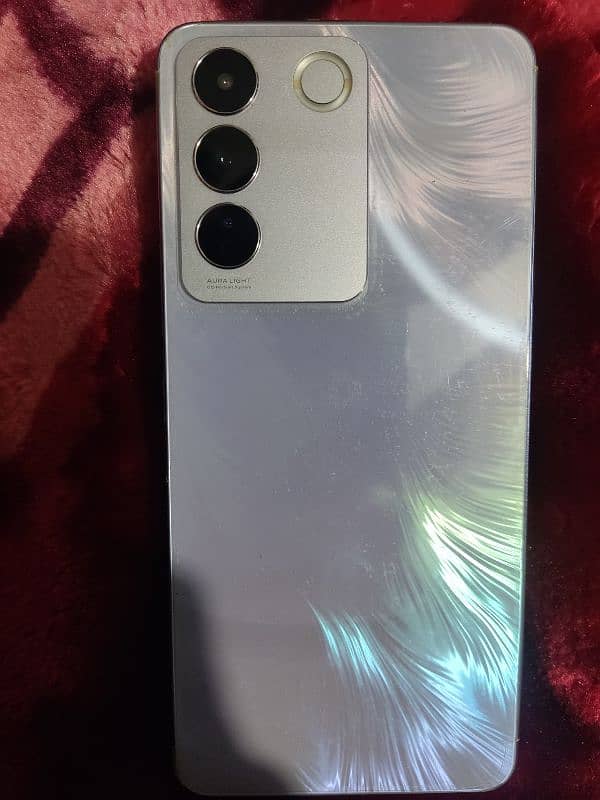 VIVO V27 5