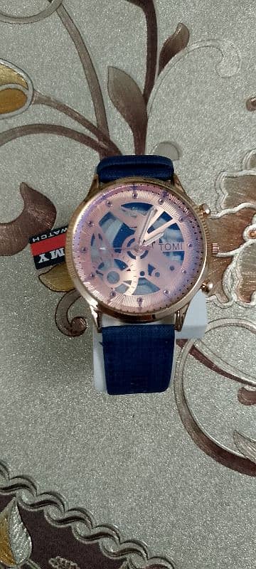 Men's and women,s brand watch 9