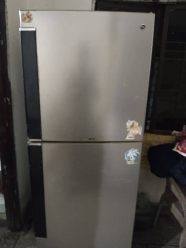 Full size Refrigerator 0