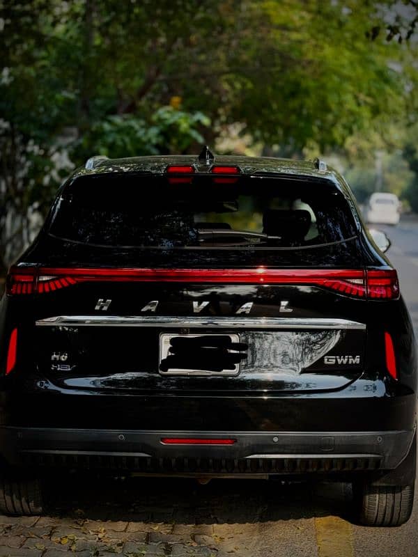 Haval H6 2023 HEV Black with Red 1