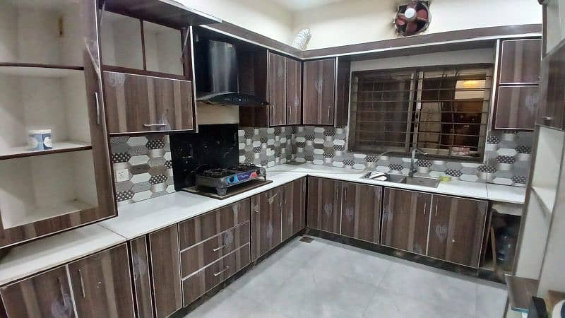 10 marla House Upper Portion For Rent in Bahria Town Lahore 1