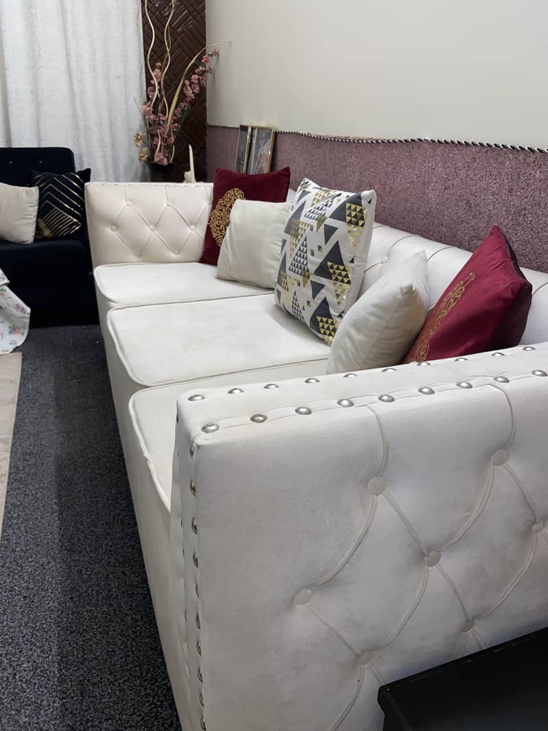 Luxury 10 seater sofa set in Excellent condition 0