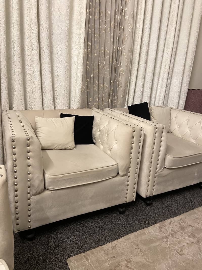 Luxury 10 seater sofa set in Excellent condition 5