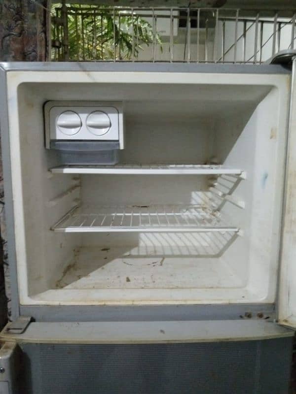 Haire fridge Urgent sale 2