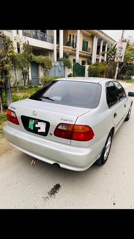 Honda Civic 2000 4