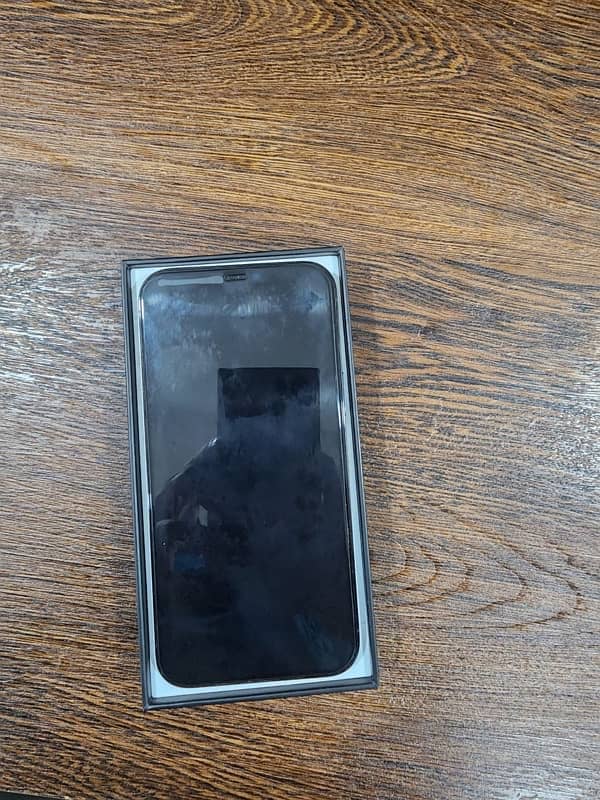 90%battery health iphone 12 pro max good condition 1