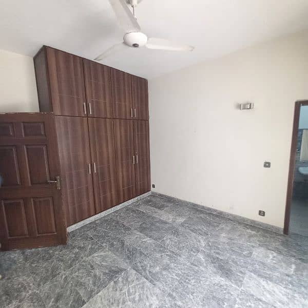 8 marla House Upper Portion For Rent in Bahria Town Lahore 1