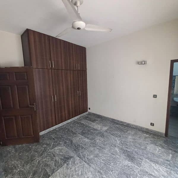 8 marla House Upper Portion For Rent in Bahria Town Lahore 4