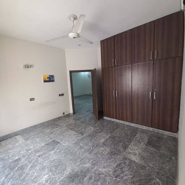 8 marla House Upper Portion For Rent in Bahria Town Lahore 5