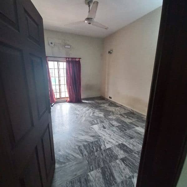 8 marla House Upper Portion For Rent in Bahria Town Lahore 9