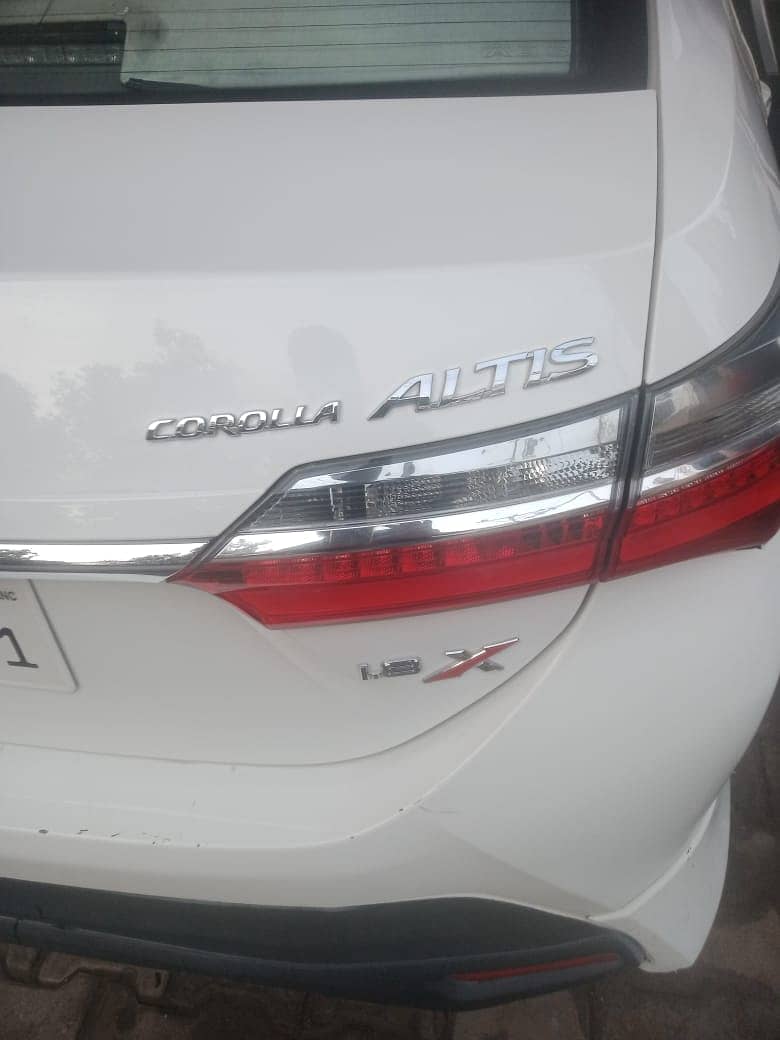 Toyota Altis Grande 2021 4