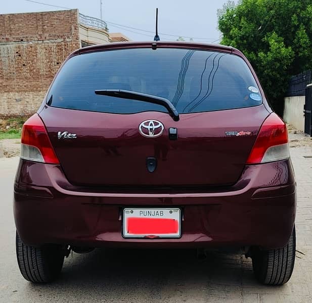 Toyota Vitz 2010 5