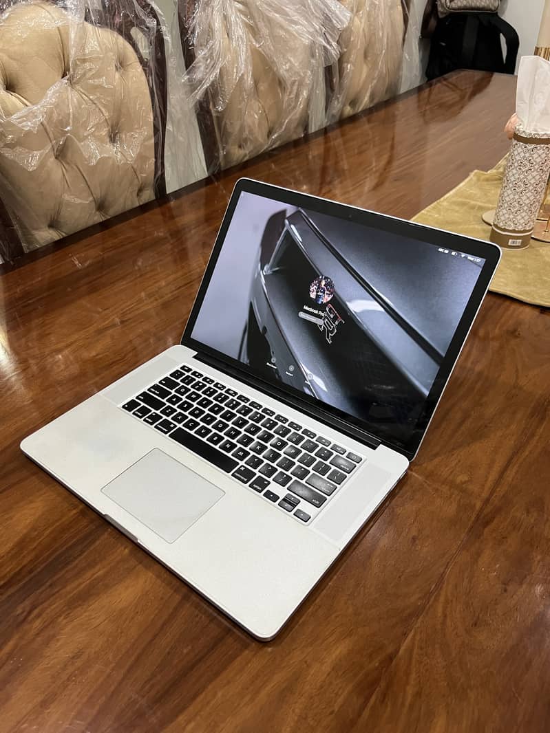 Macbook pro 2015 15 inch 6