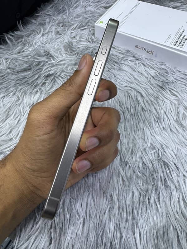 iPhone 15 Pro JV 128GB 4