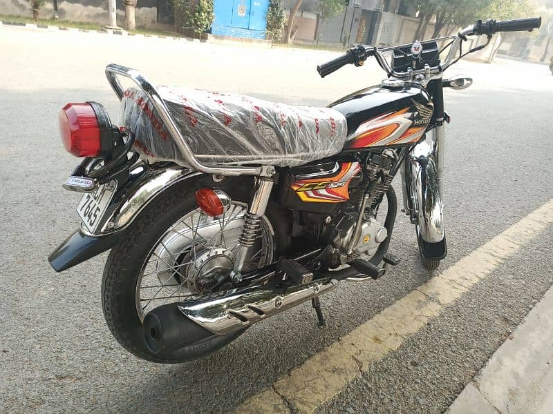 Honda 125 model 2022 4