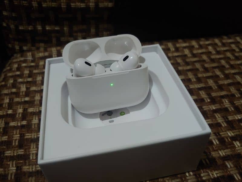 Apple Airpods Pro 2nd Gen Type C 10 Condition In apple warranty 0