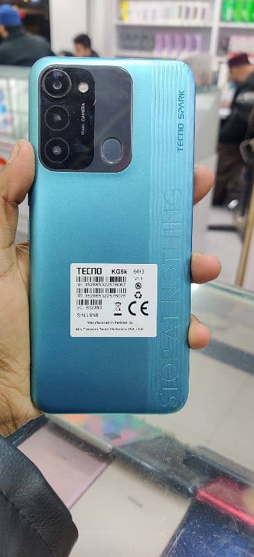 tecno spark 8c 3+64 0