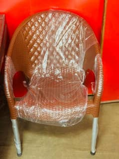 Plastic chair/room chair