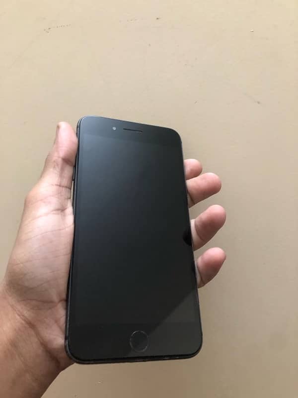 iPhone 8 Plus 64gb Pta Approved 4