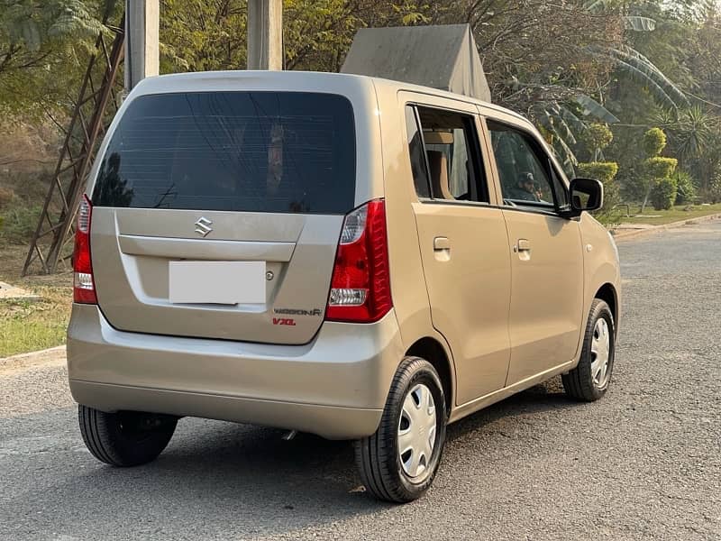 SUZUKI WAGON R 2017 VXL MINT CONDITION FIRST OWNER 4