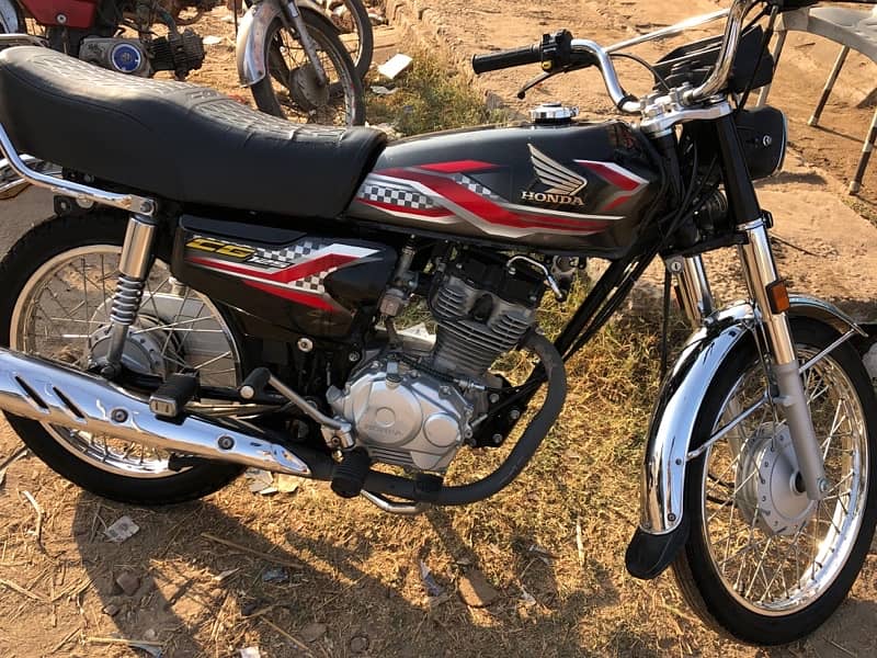 honda 125cc brand new condition 2024 model total original bike 4