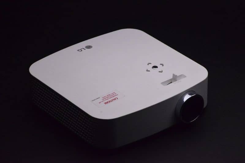 LG PF50KG 1080p FULL HD portable projector 2