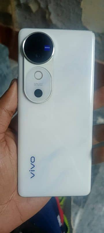 Vivo v40 5G 2