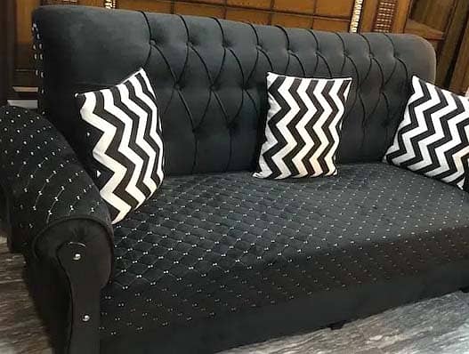 5 Seater Sofa Set with Table + Cushion Urgent Sale 0