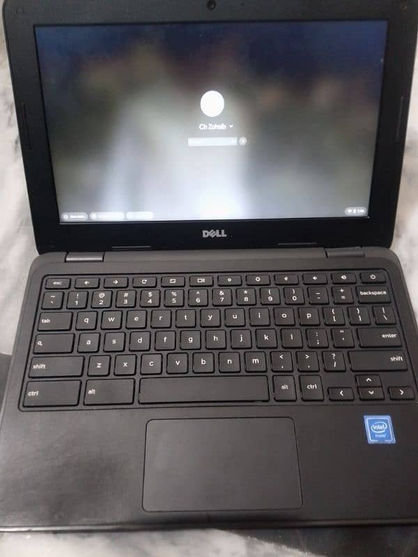 laptop Dell chrome book 3