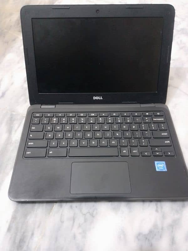 laptop Dell chrome book 4